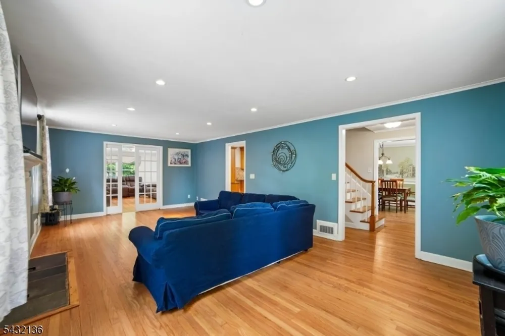 22 Homestead Terrace, Scotch Plains, NJ 07076