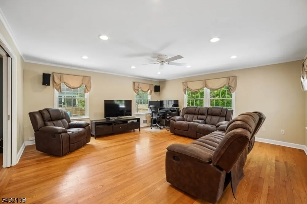 22 Homestead Terrace, Scotch Plains, NJ 07076