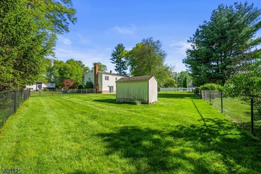 31 Fox Hill Rd, Fairfield, NJ 07004