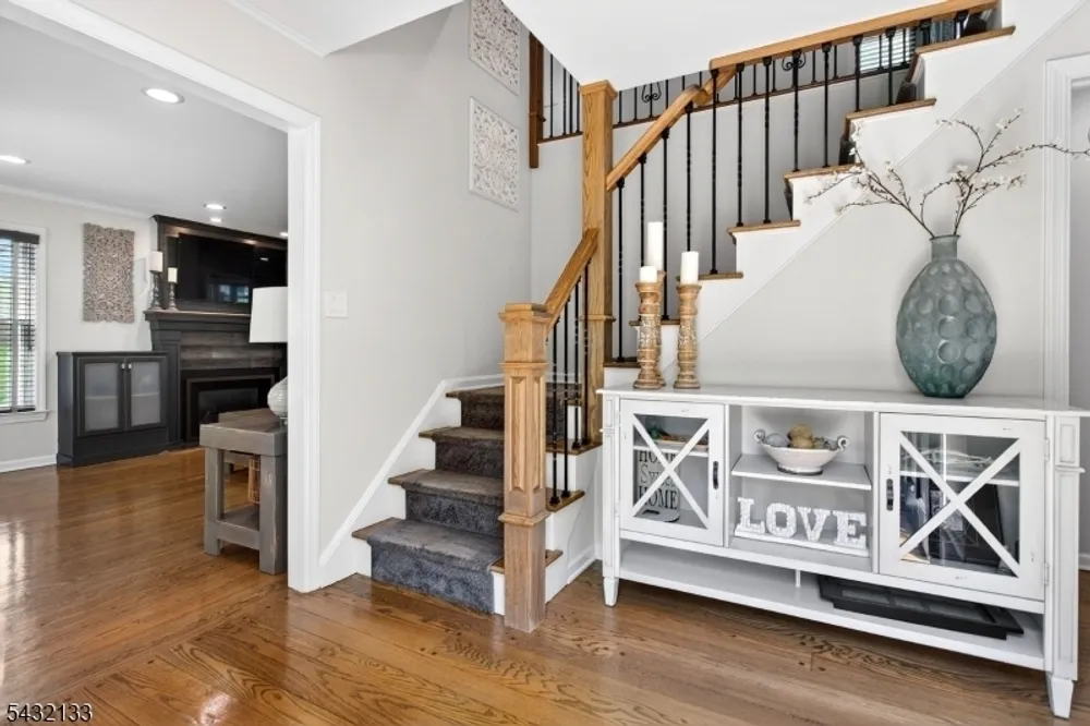 53 Heron Rd, Middletown, NJ 07748
