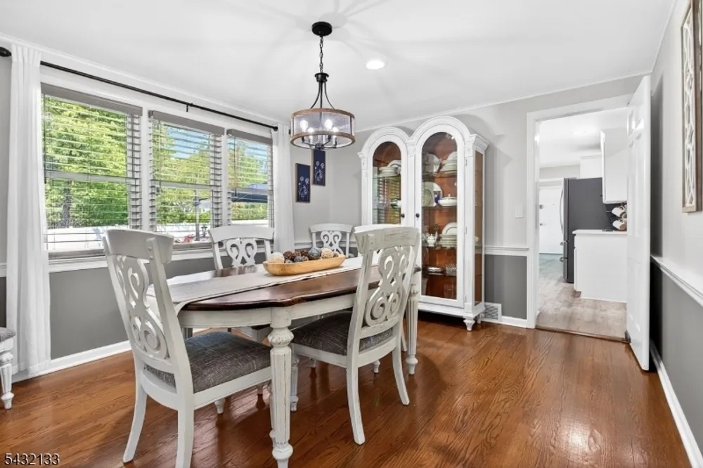 53 Heron Rd, Middletown, NJ 07748