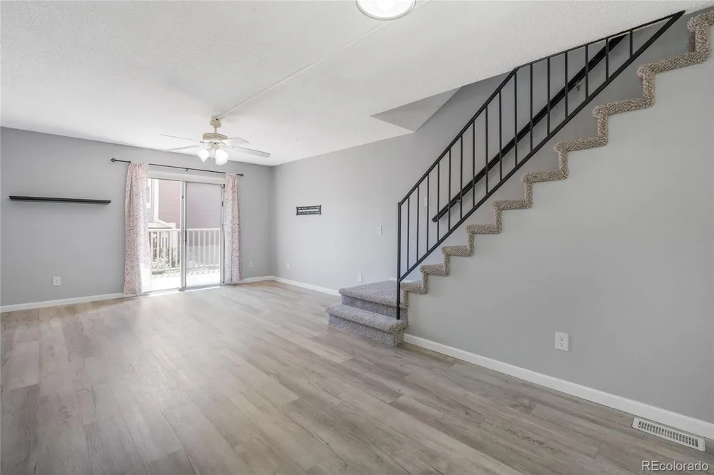 6712 S Holland Way, Littleton, CO 80128