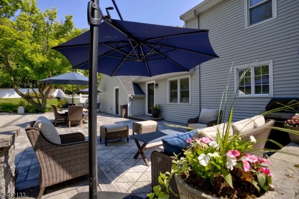 53 Heron Rd, Middletown, NJ 07748