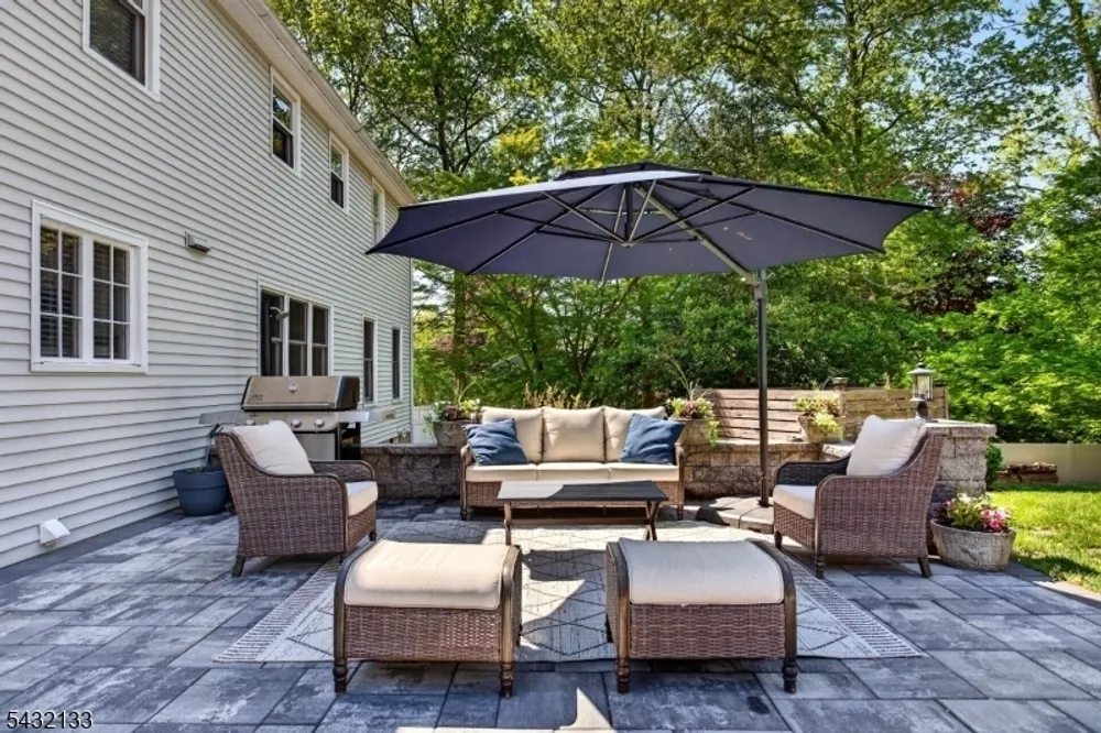 53 Heron Rd, Middletown, NJ 07748