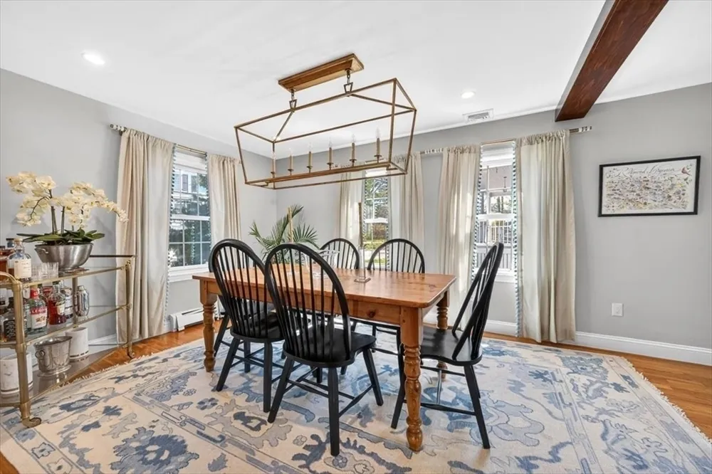 51 Elm St, Hingham, MA 02043