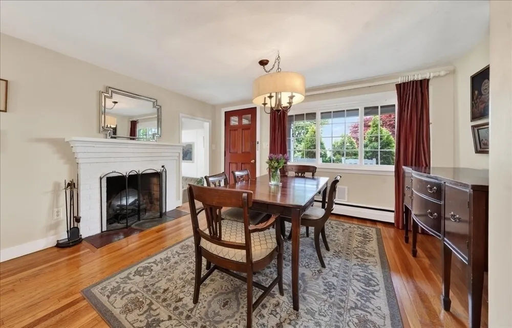 26 Coolidge Ave, Weymouth, MA 02188