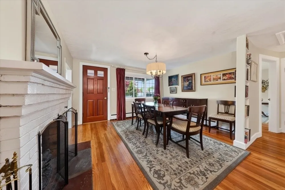 26 Coolidge Ave, Weymouth, MA 02188