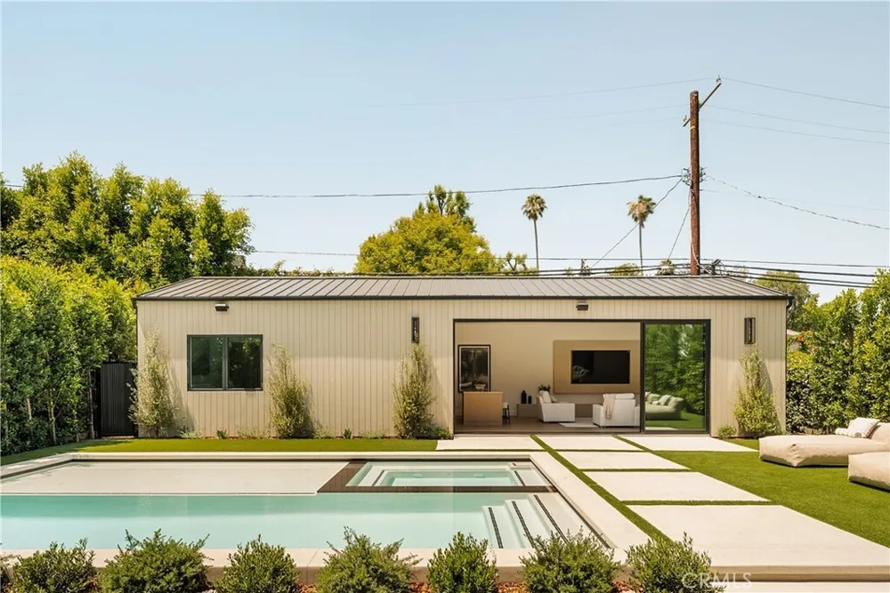 4133 Ventura Canyon Avenue, Sherman Oaks, CA 91423