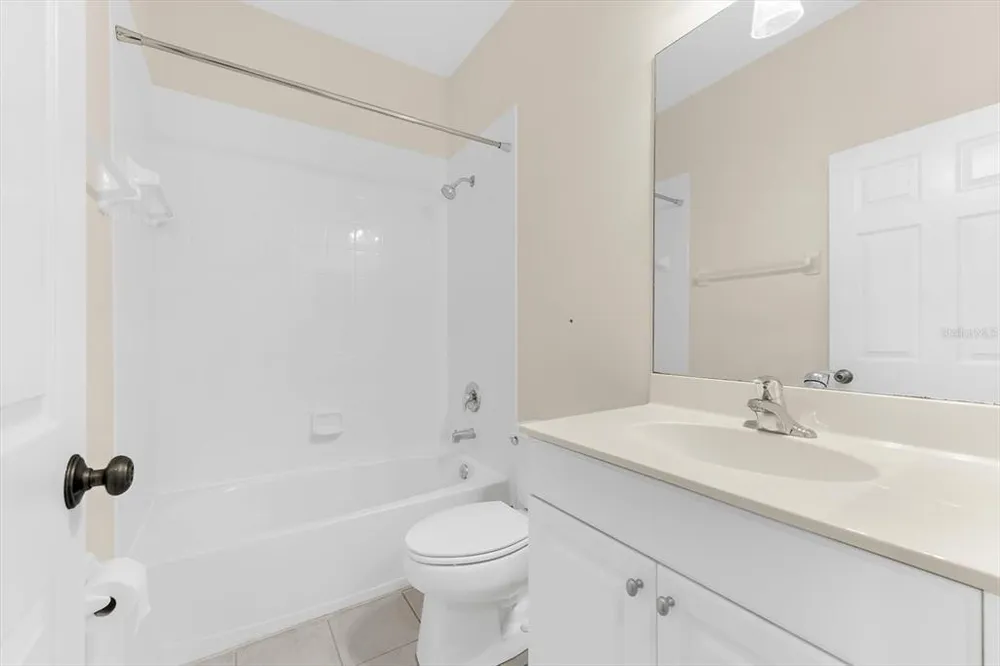 5637 Whitehead St, Bradenton, FL 34203
