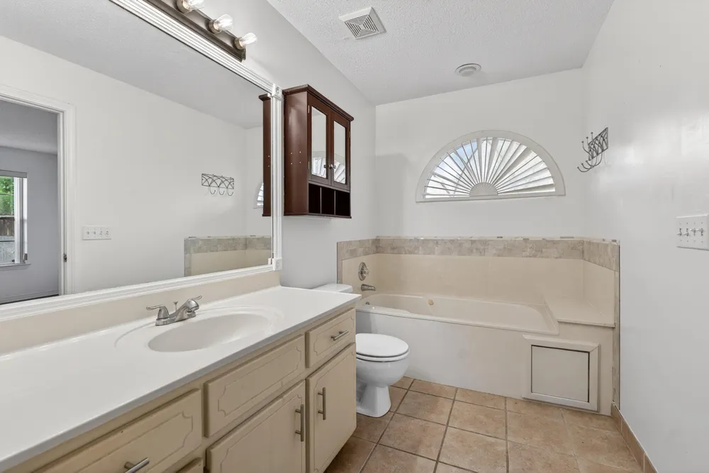 873 Brande Ct, Shalimar, FL 32579