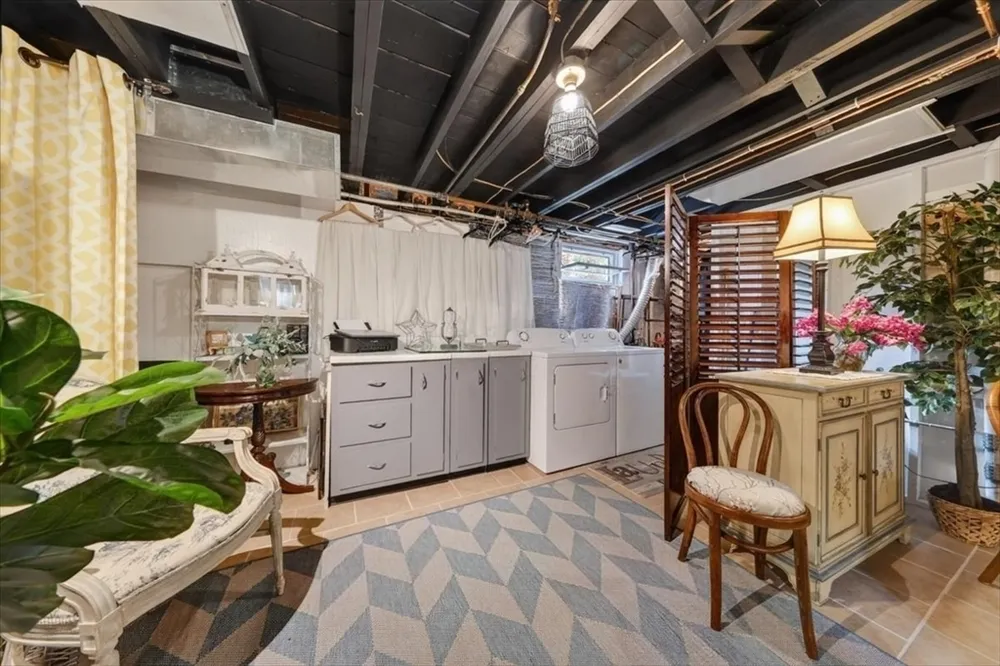 26 Coolidge Ave, Weymouth, MA 02188