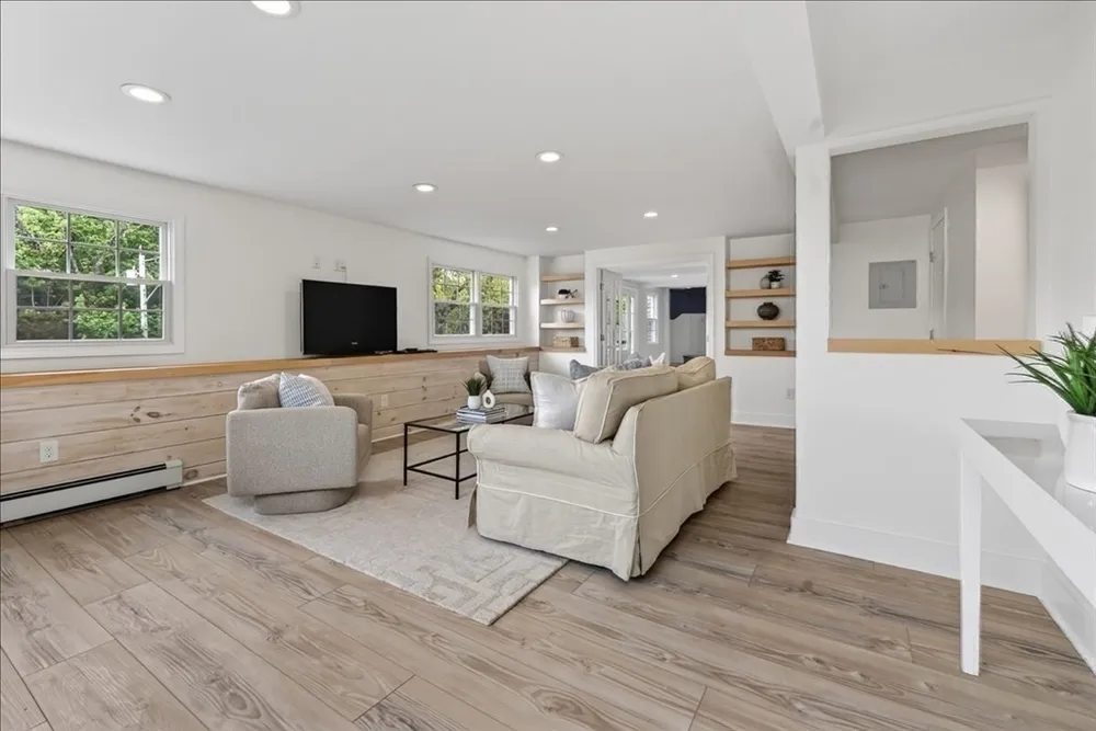 10 Ocean View Dr, Hingham, MA 02043