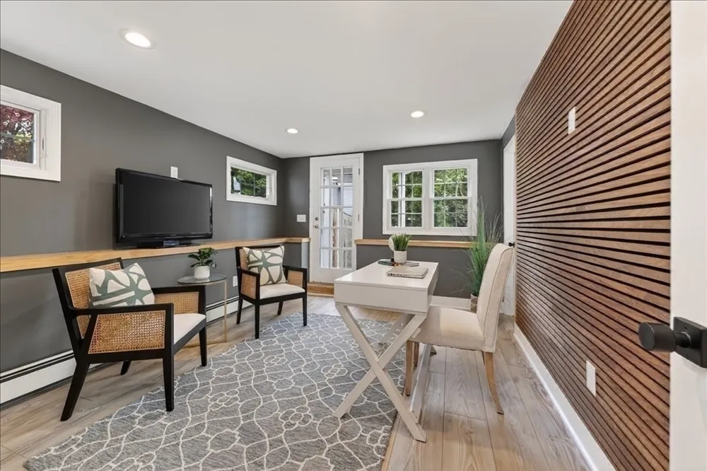 10 Ocean View Dr, Hingham, MA 02043