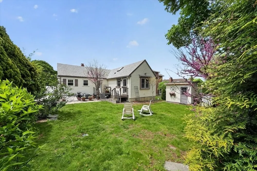 26 Coolidge Ave, Weymouth, MA 02188