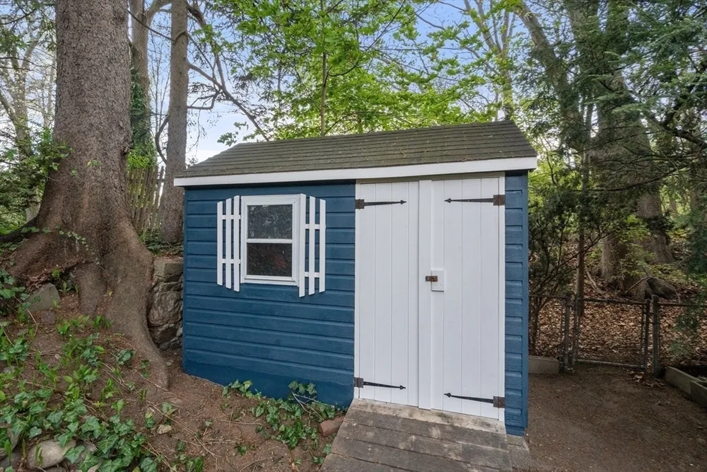 19 New Haven St, Boston, MA 02132