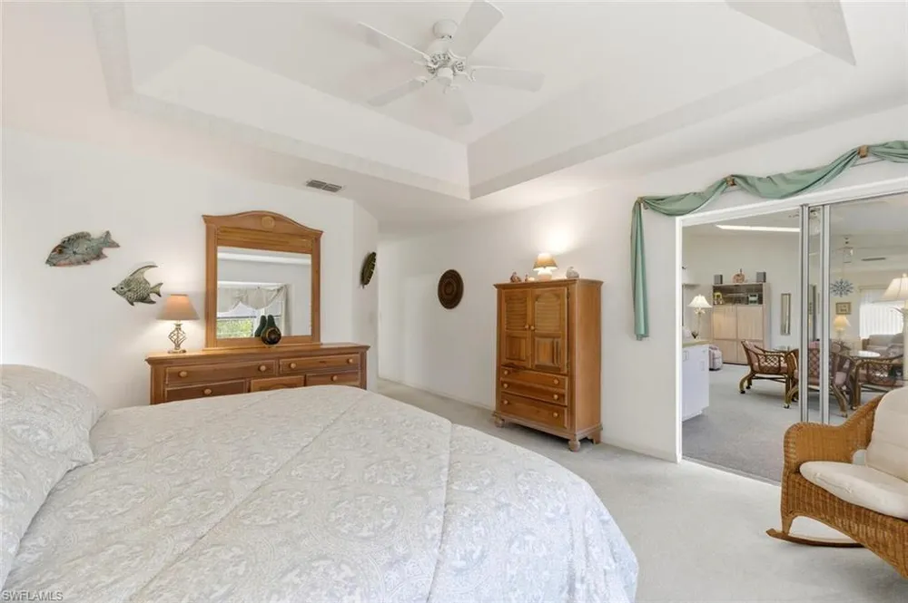 217 Marseille Dr, Naples, FL 34112