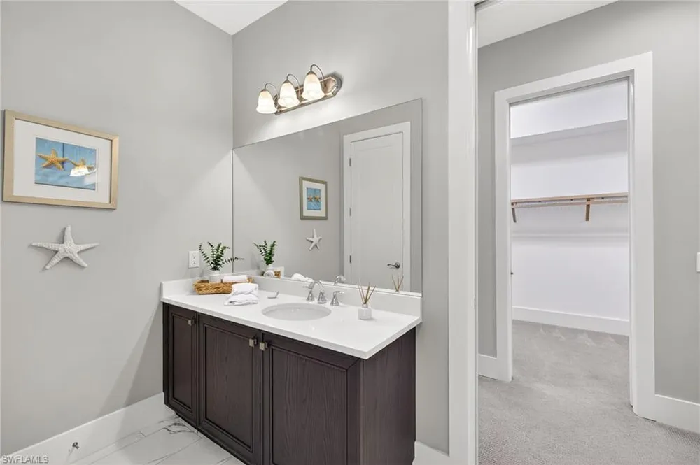 14832 Dockside Ln, Naples, FL 34114