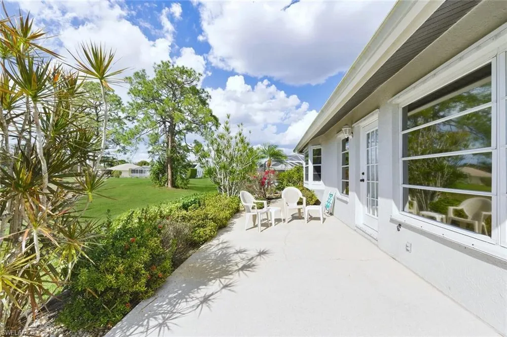 217 Marseille Dr, Naples, FL 34112