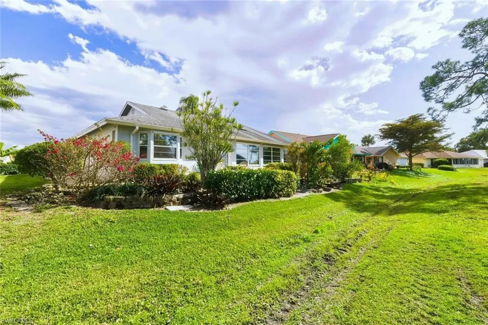 217 Marseille Dr, Naples, FL 34112
