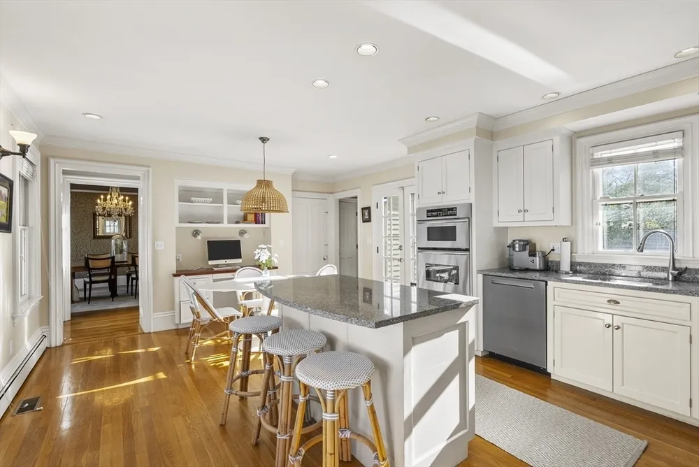 403 Main St, Hingham, MA 02043