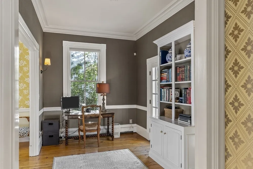 403 Main St, Hingham, MA 02043