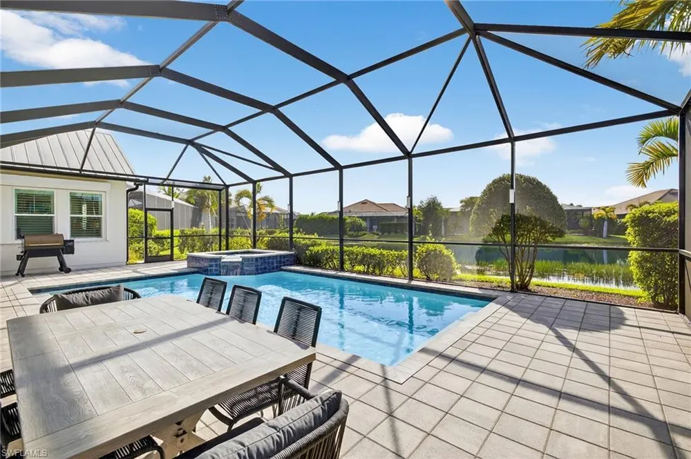 14832 Dockside Ln, Naples, FL 34114