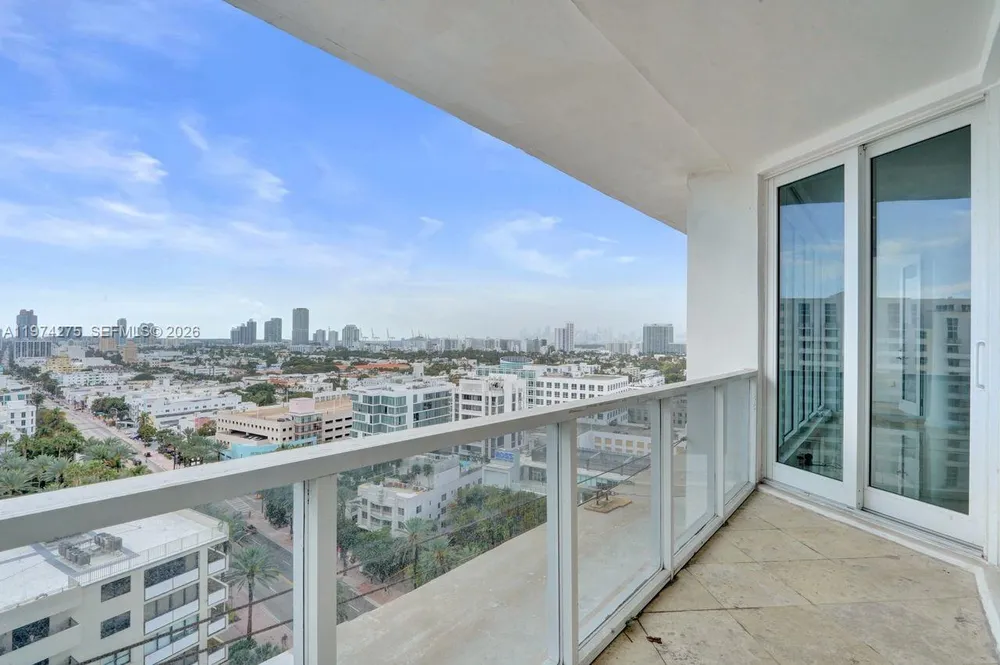 100 Lincoln Rd, Miami Beach, FL 33139