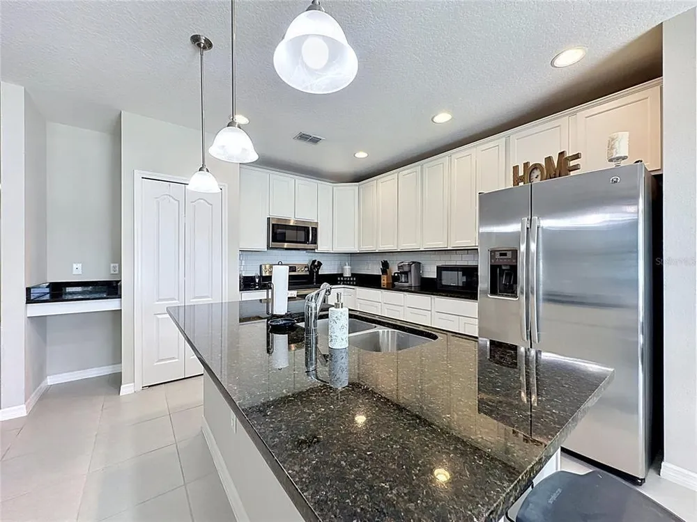 174 Cambria Grove Circle, Davenport, FL 33837