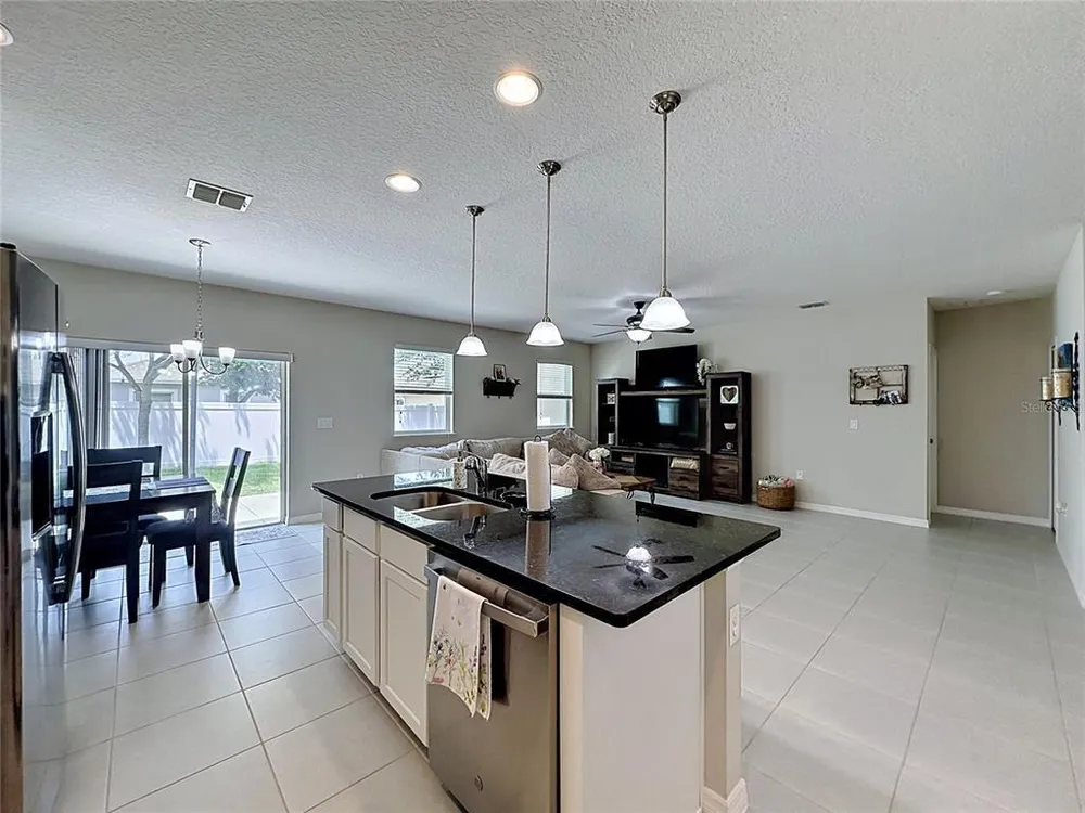 174 Cambria Grove Circle, Davenport, FL 33837