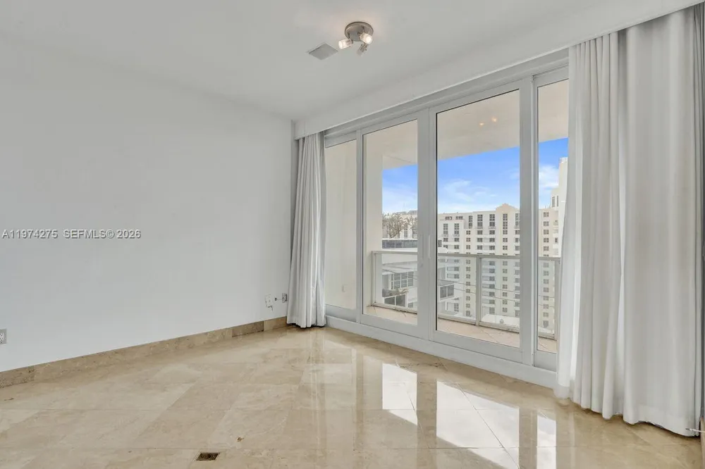 100 Lincoln Rd, Miami Beach, FL 33139