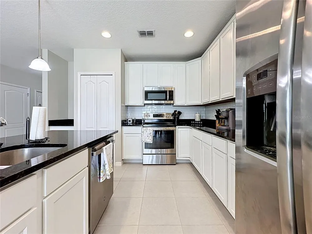 174 Cambria Grove Circle, Davenport, FL 33837