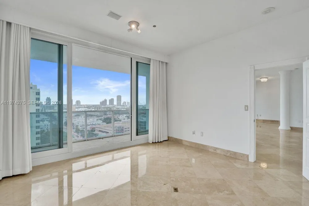 100 Lincoln Rd, Miami Beach, FL 33139