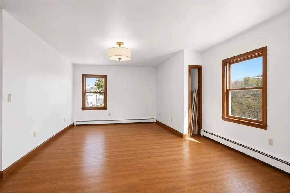 67 Wituwamat Rd, Weymouth, MA 02191