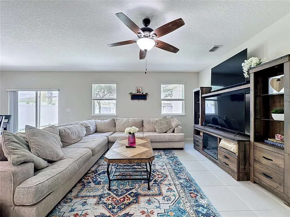174 Cambria Grove Circle, Davenport, FL 33837
