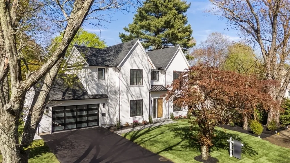 470 Quinobequin Rd, Newton, MA 02468