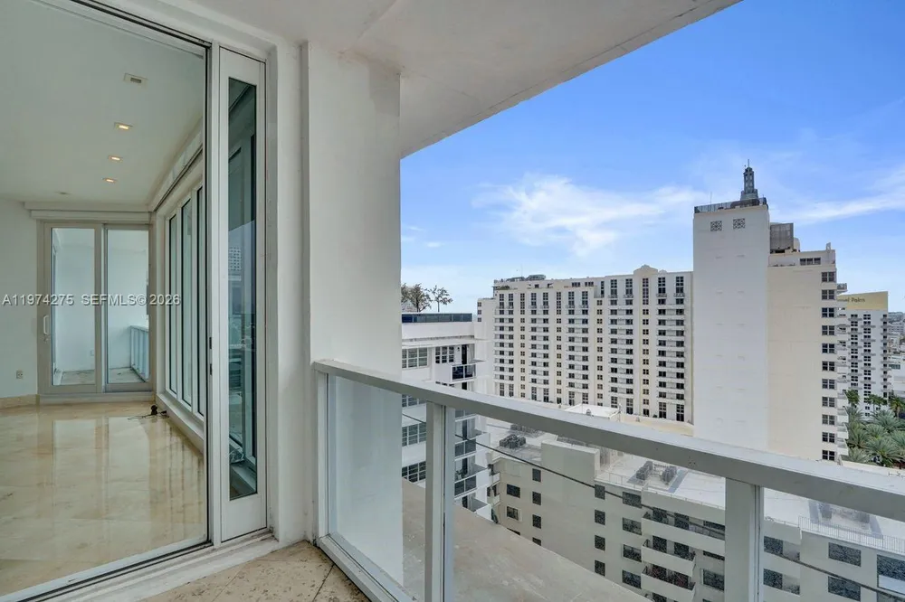 100 Lincoln Rd, Miami Beach, FL 33139