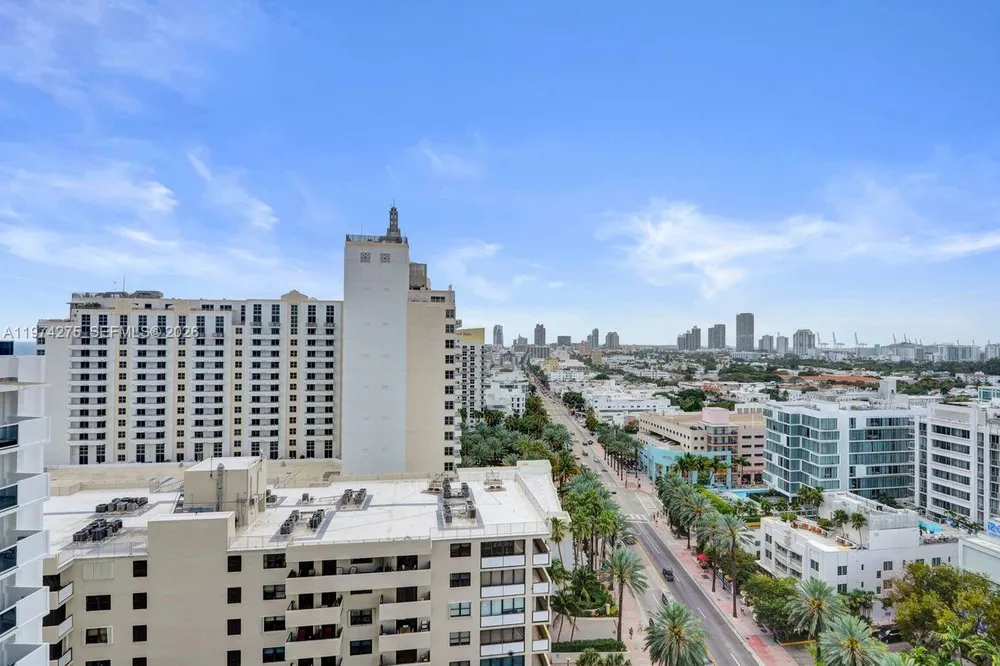 100 Lincoln Rd, Miami Beach, FL 33139
