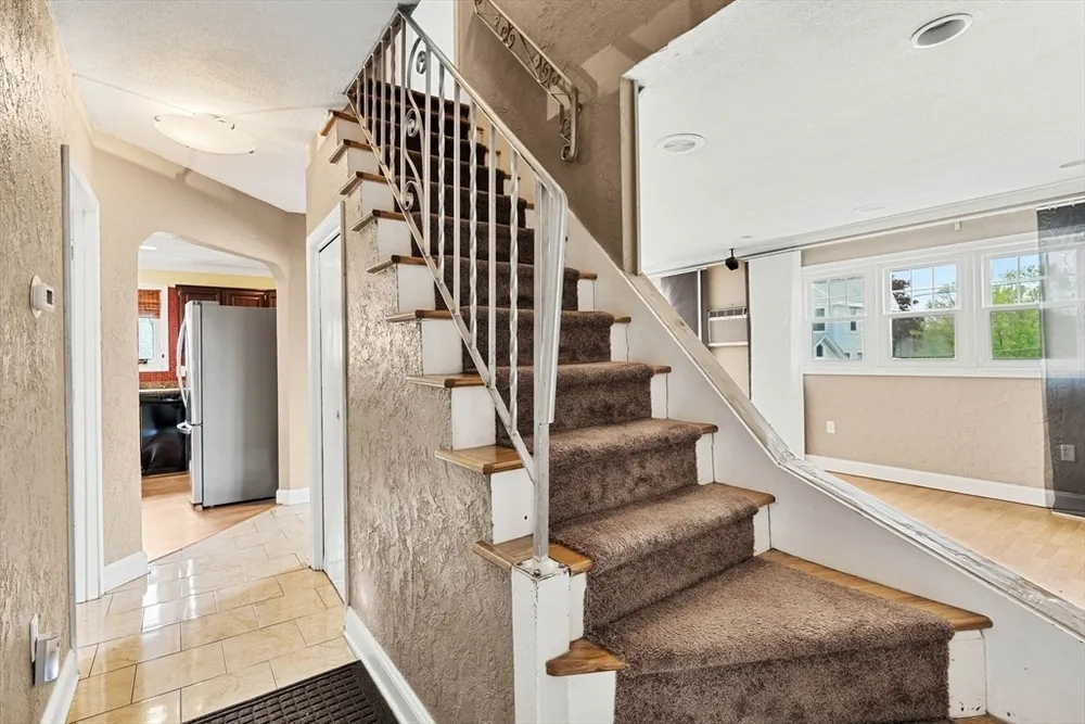 4 West St, Medford, MA 02155