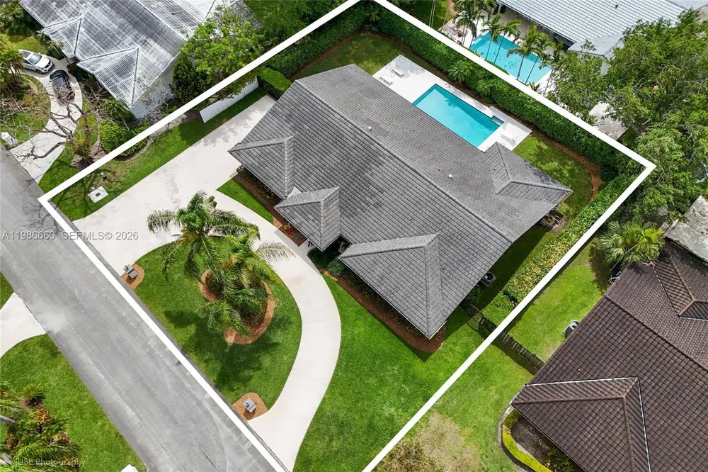 10422 SW 121st St, Miami, FL 33176