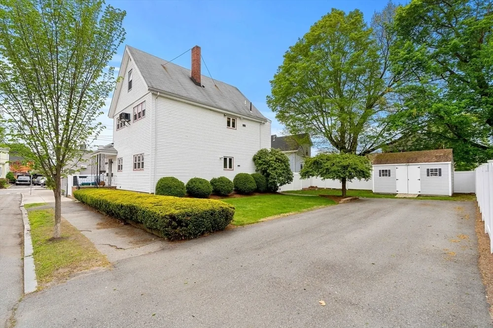 4 West St, Medford, MA 02155