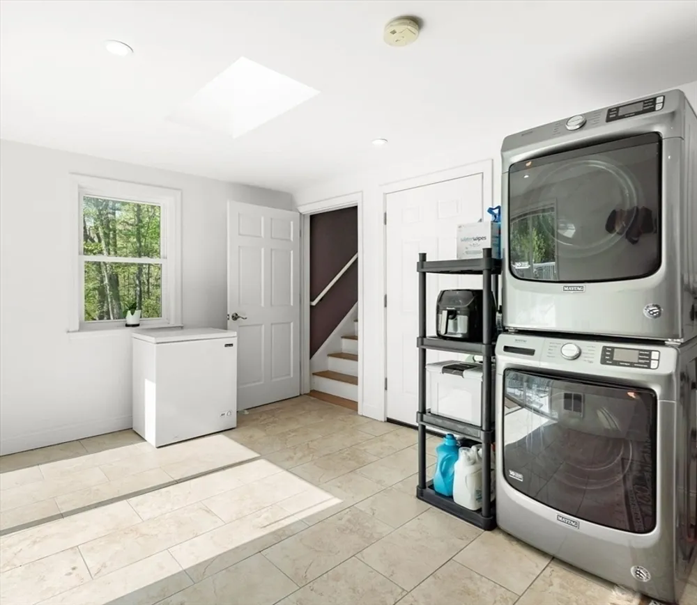 5 Forrest Rd, Westford, MA 01886