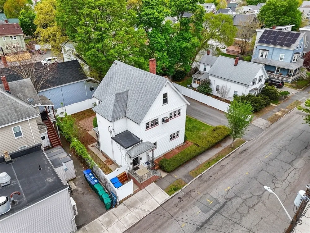 4 West St, Medford, MA 02155