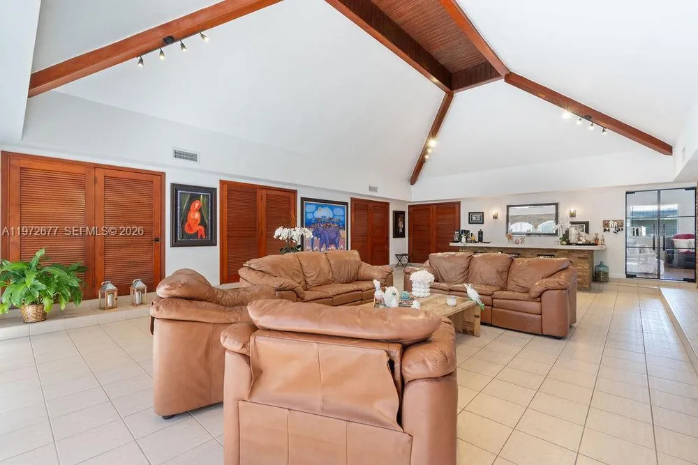 13780 SW 73rd Ct, Palmetto Bay, FL 33158