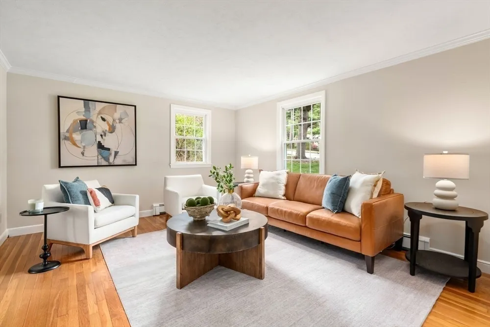67 Blacksmith Dr, Medfield, MA 02052