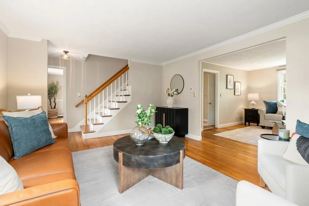 67 Blacksmith Dr, Medfield, MA 02052