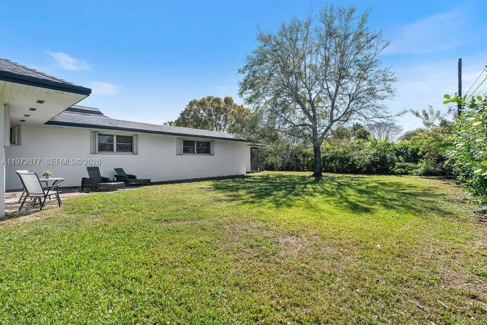 13780 SW 73rd Ct, Palmetto Bay, FL 33158
