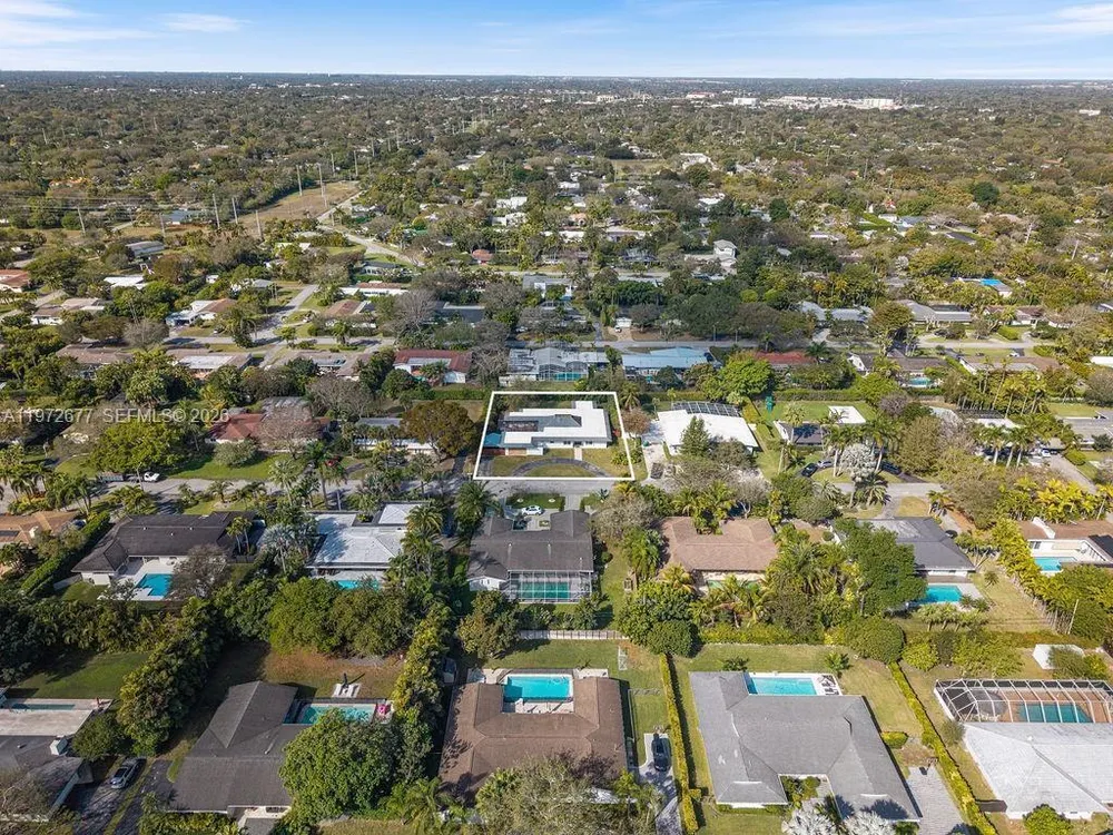 13780 SW 73rd Ct, Palmetto Bay, FL 33158