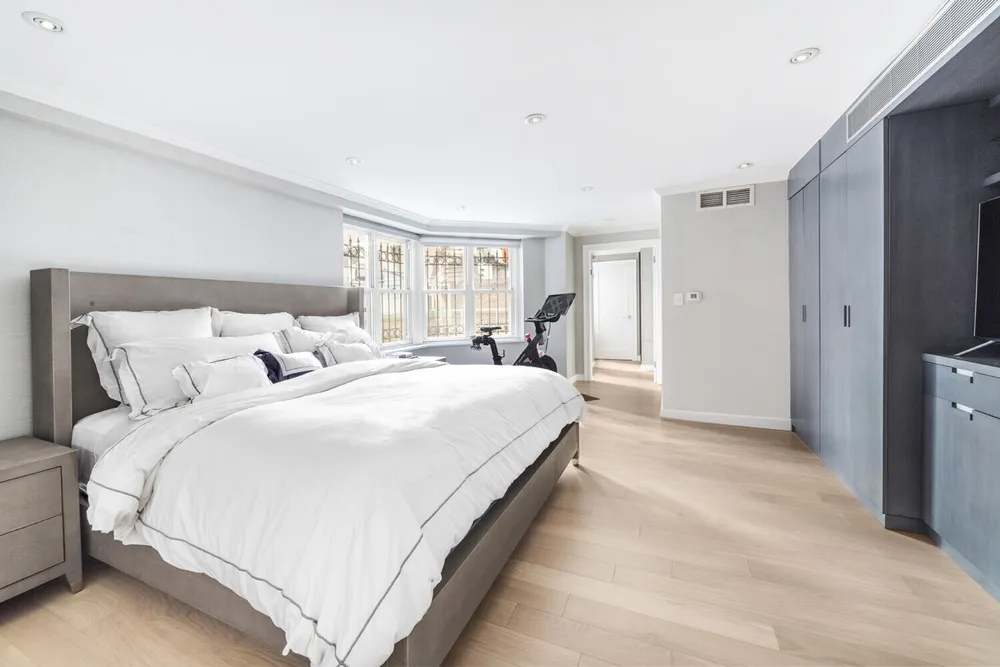 205 E 63rd St, New York, NY 10065