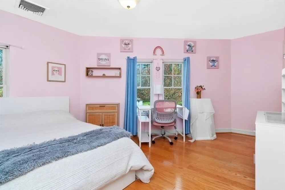 501 Commerce Dr, Braintree, MA 02184