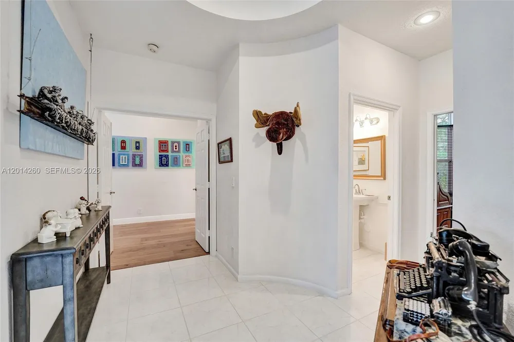 1640 Island Way, Weston, FL 33326